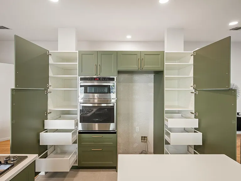 7302 Potters Trl — Photo 6