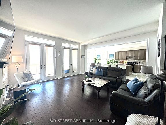 2nd image of 1003 Green St