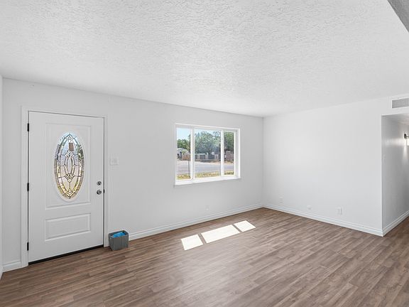 5th image of 4719 Gordon Rd