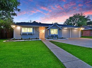 9663 Meadowvale Dr, Houston, TX 77063