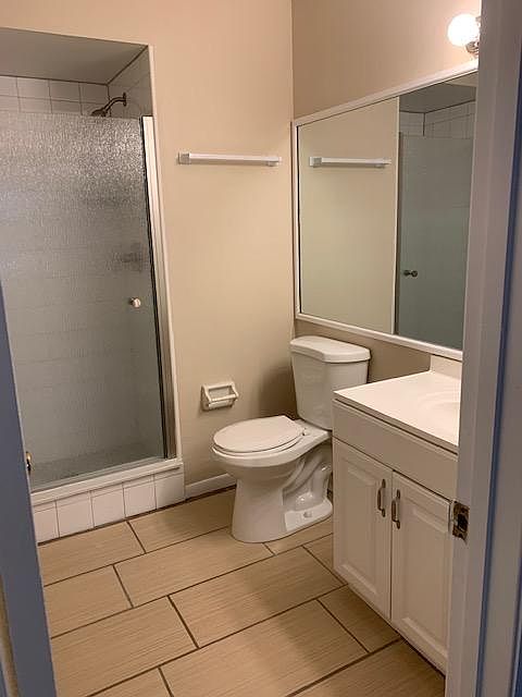 2nd image of 6420 Bonnie Bay Cir