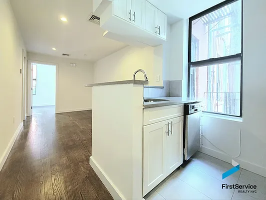 Rented by FirstService Realty (legacy) | media 21