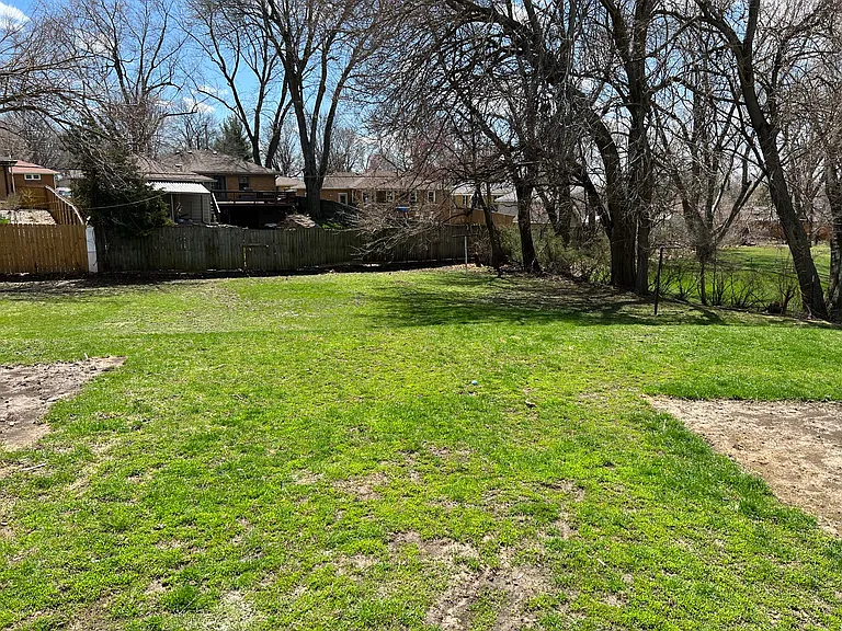 7218 Maryland Dr — Photo 3