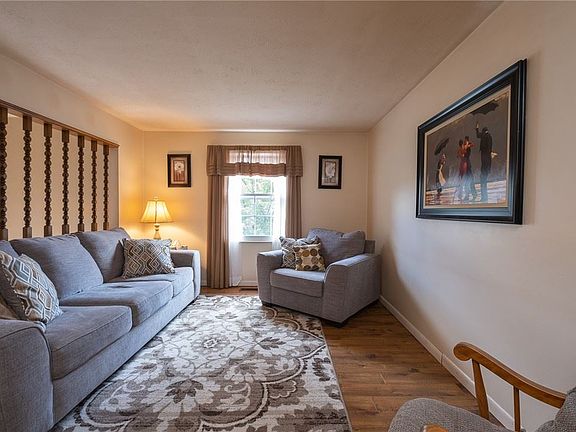 3rd image of 3069 Countryside Dr