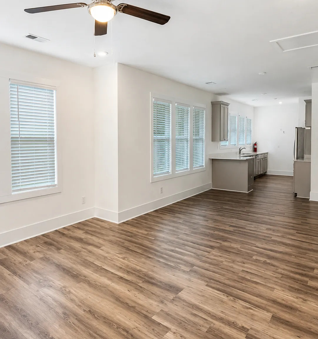 1100 A Lancaster Street — Photo 2