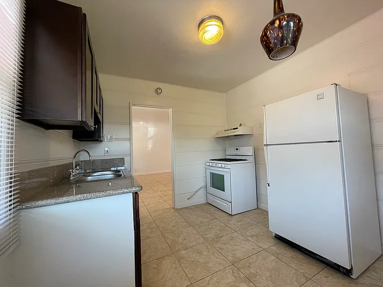 4285 1/2 Mobley Ave — Photo 33
