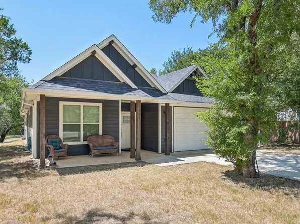 505 S Sky Ct, Granbury, TX 76049