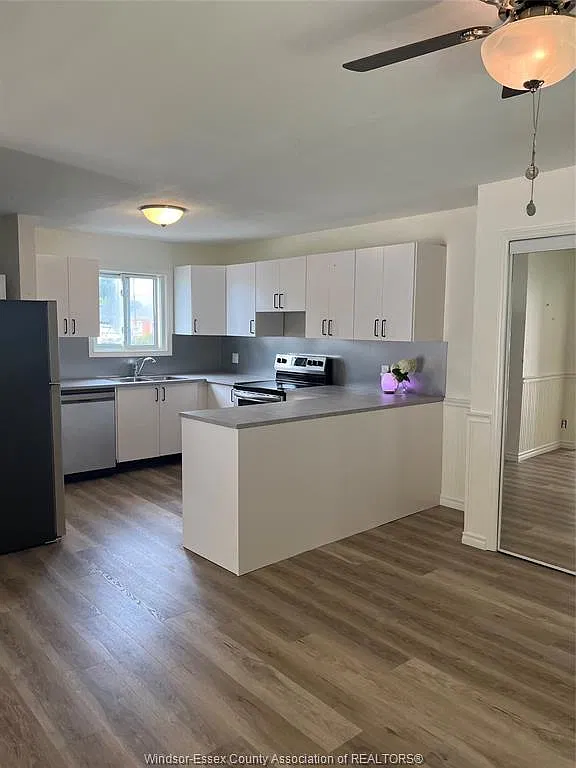 3 bed, $2,100 — Photo 2