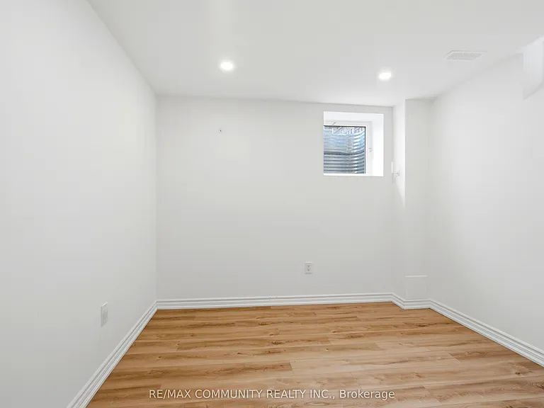 39 Carter Bennett Dr #LOWER — Photo 11