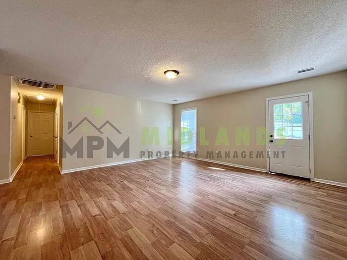 200 Cranewater Dr — Photo 5