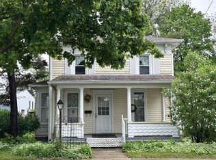 149 Lewis St, Burlington, WI 53105