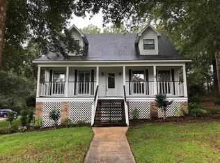 220 Ridgewood Dr, Daphne, AL 36526