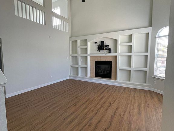 5th image of 2300 Tierra Blanda Dr