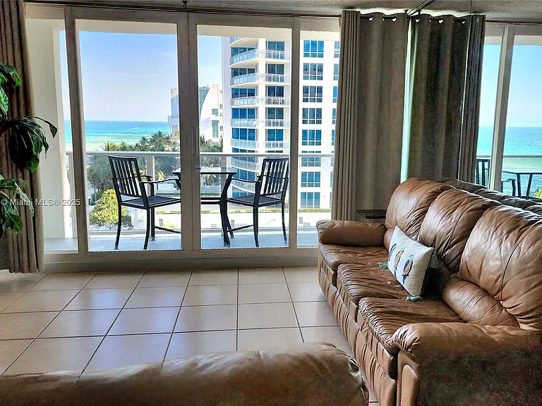 3505 S Ocean Dr #815 — Photo 6