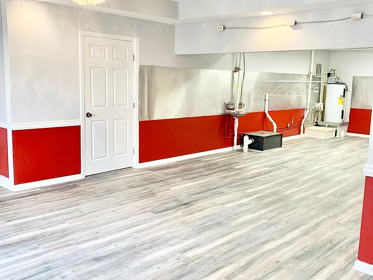 3291 Thomas St — Photo 11