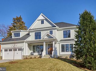 1627 Woodmoor Ln, Mc Lean, VA 22101