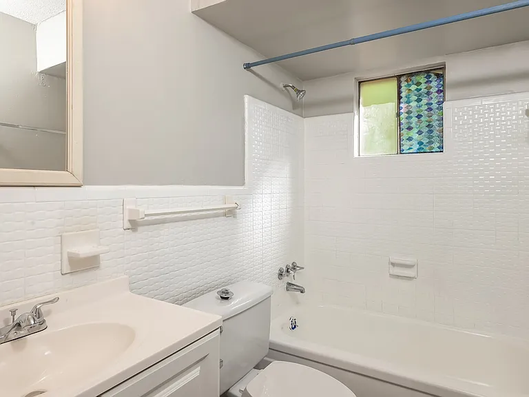 626 Hickory Ct — Photo 13