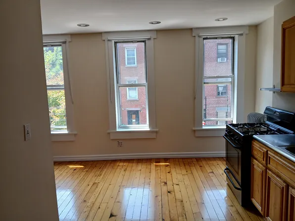 155 West 9th Street image 3 of 8