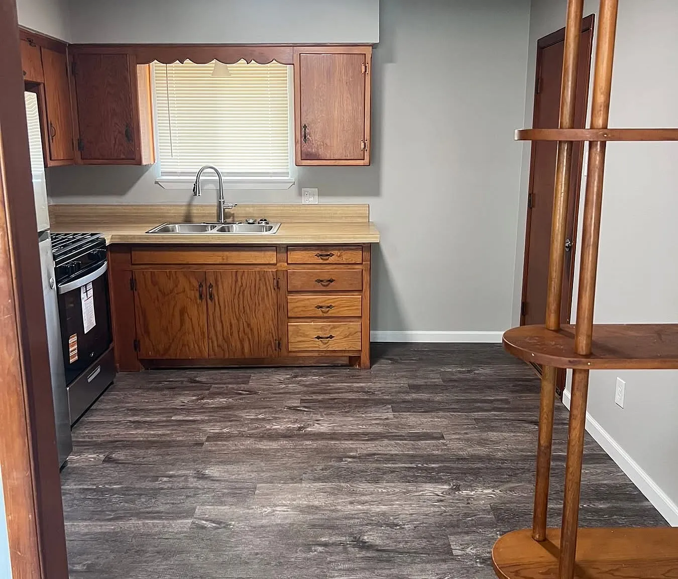 3 bed, 850 sqft, $1,100 — Photo 4