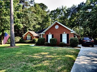121 Laurenburg Dr, Richmond Hill, GA 31324