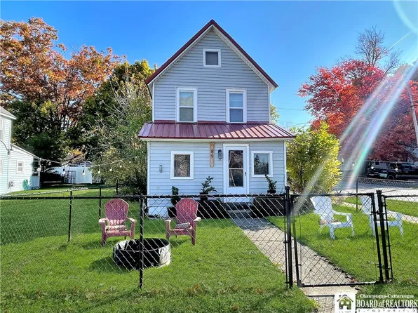 89 Jackson Ave, Celoron, NY 14720