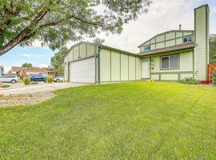 19398 E Batavia Dr, Aurora, CO 80011