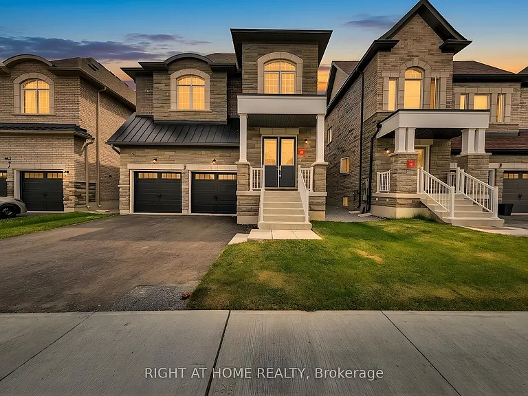3 Speciosa St #UPPER — Photo 2