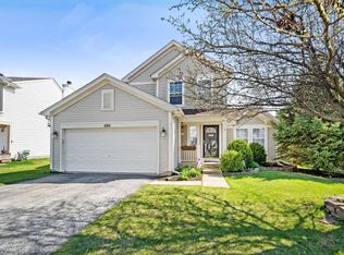 694 Graham Rd, North Aurora, IL 60542