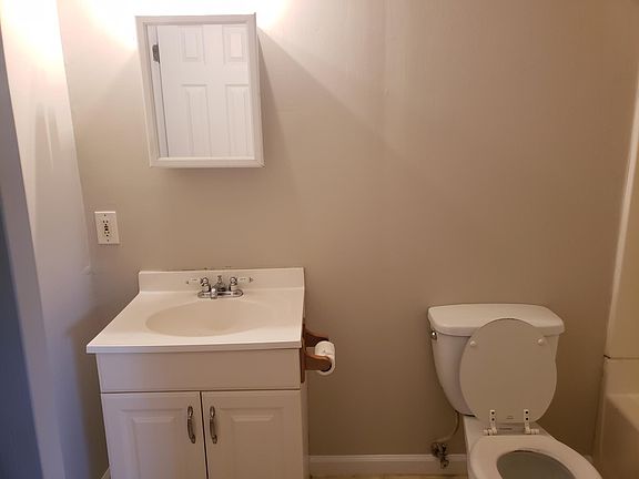 3rd image of 2500 Peachwood Cir NE #5