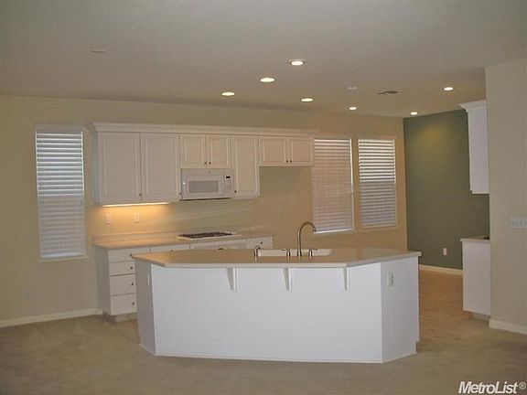 2nd image of 2356 Mendocino Way