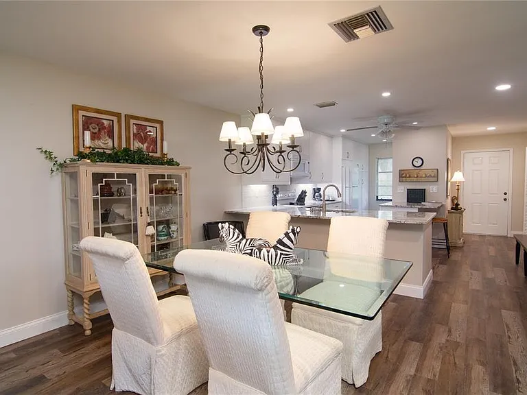 5635 Golf Pointe Dr #101 — Photo 9