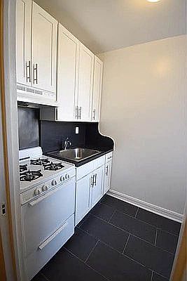 1st image of 4025 Hampton St #6A