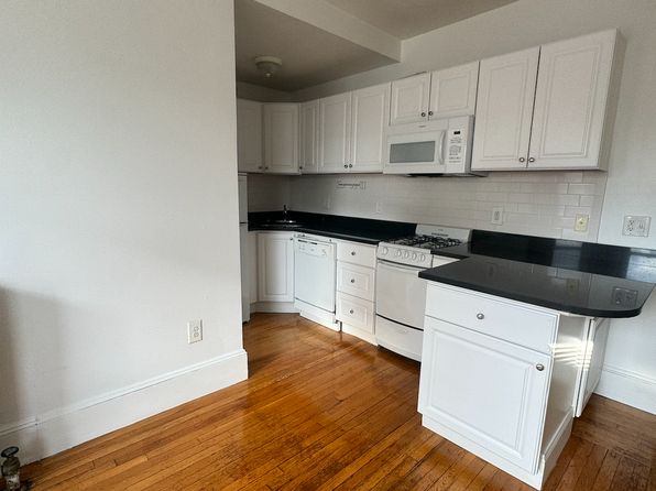 51 Hemenway St APT 1