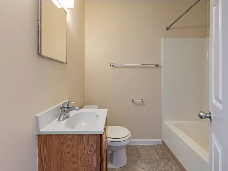 2308 Wayne Ave #1 — Photo 10