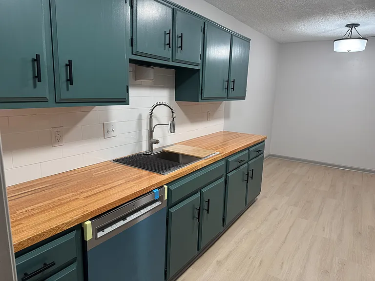 9332 Cinnebar Dr — Photo 3