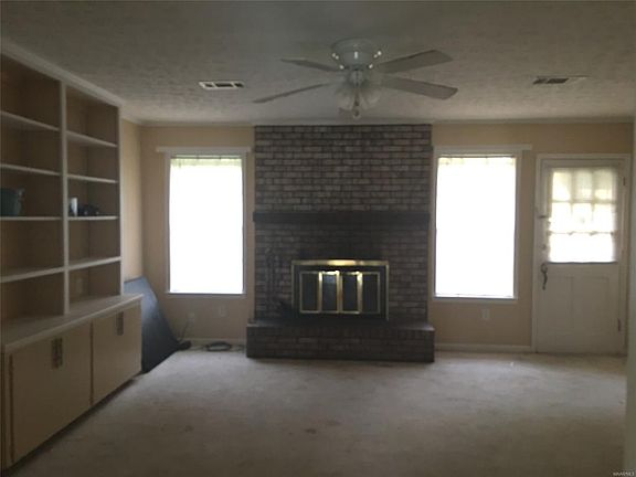4th image of 2616 Westwood Dr