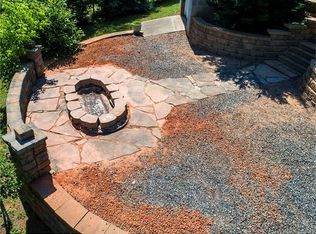 953 Poplar Forest Rdg, Clover, SC 29710