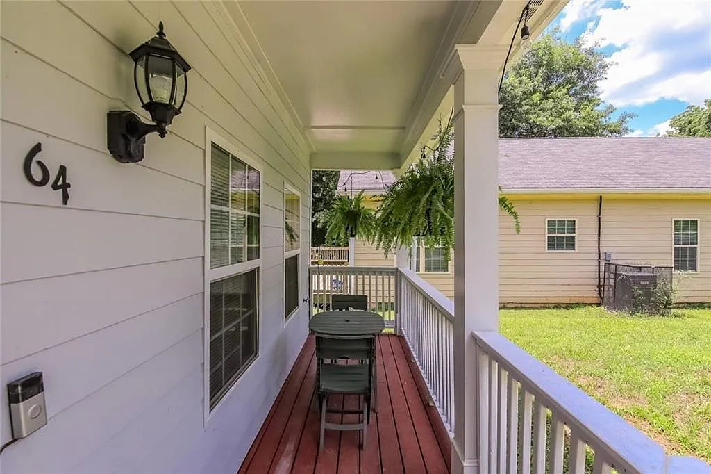 4 bed, 3.5 bath, 1877 sqft, $2,699 — Photo 2