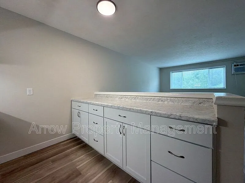 2 bed, 1.0 bath, 790 sqft, $795 — Photo 3