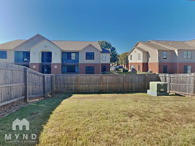 1114 Merlin Dr — Photo 19