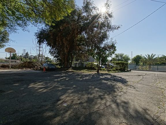2nd image of 4904 Rosemead Blvd