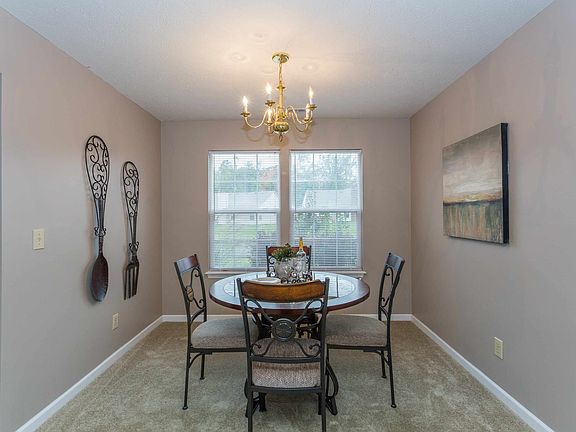 5th image of 536 Shingle Oak Ct