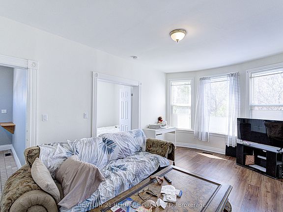 4th image of 243 Gibson Ave