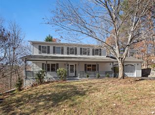 402 Canonero Dr, Fairview, NC 28730