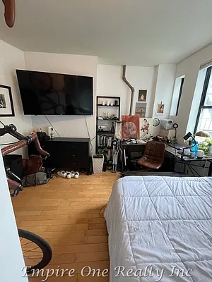 Rented by Empire One Realty | media 4