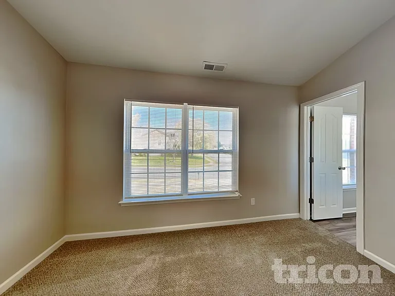 5317 Stowe Derby Dr — Photo 6