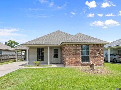 1032 S Sky Ave, Gonzales, LA, 70737