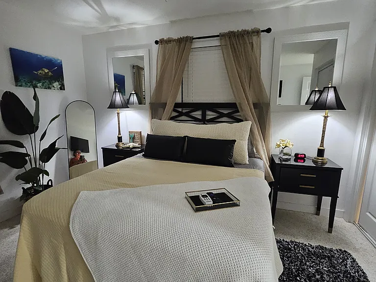 Poinciana Dr — Photo 15