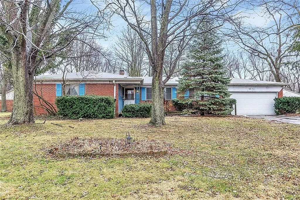 8011 Guion Rd photo 1
