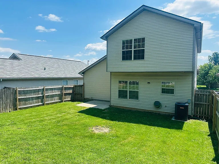 1437 Day Lily Dr — Photo 31